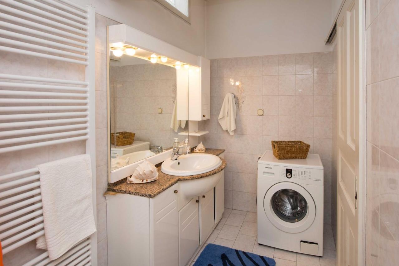 אצ'ארבי Frosos Beachfront Maisonette Acharavi מראה חיצוני תמונה