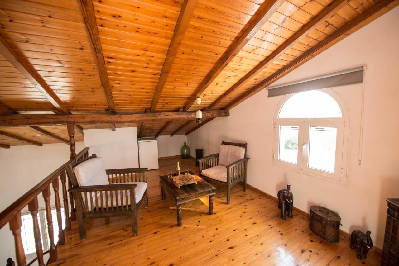 אצ'ארבי Frosos Beachfront Maisonette Acharavi מראה חיצוני תמונה