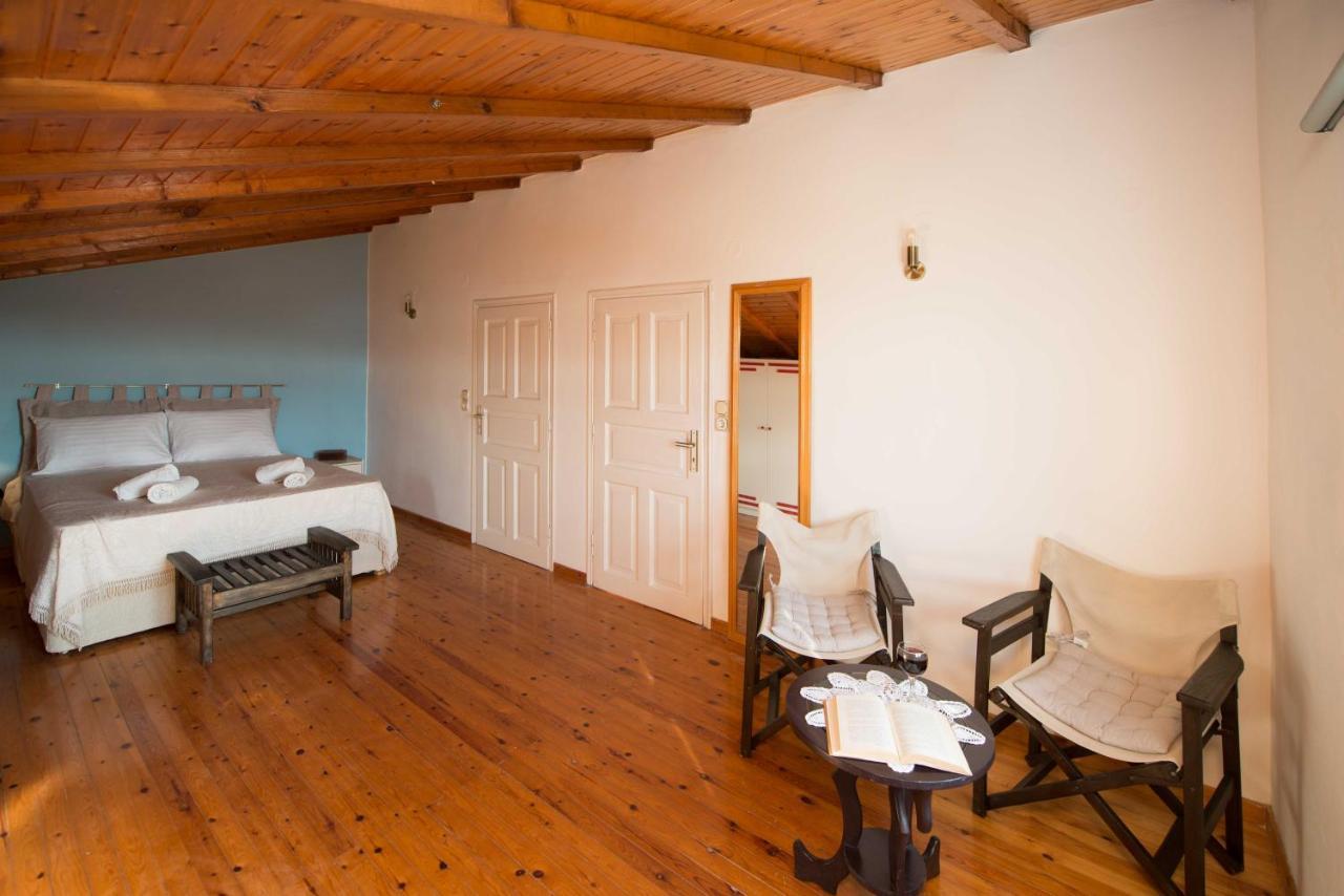 אצ'ארבי Frosos Beachfront Maisonette Acharavi מראה חיצוני תמונה